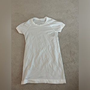 size 2 white lululemon swifty tech $40